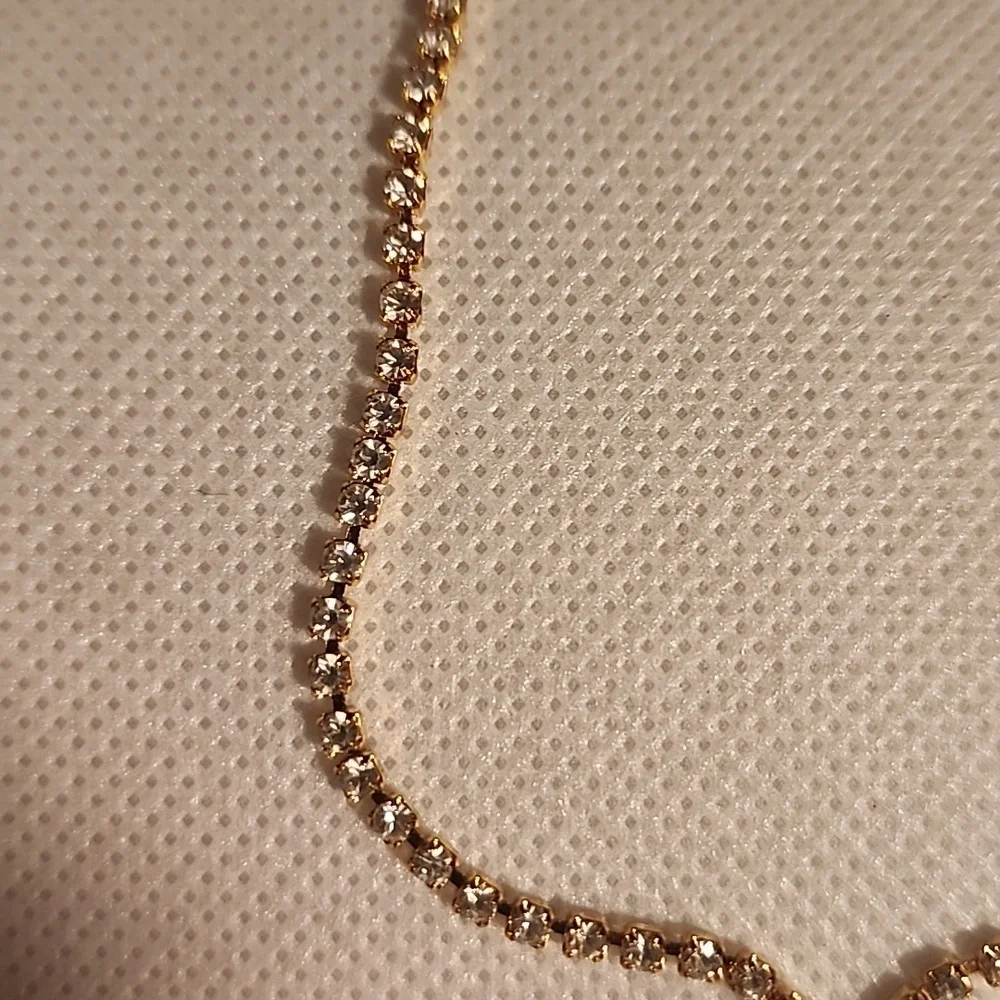 Elegant Gold Toned Rhinestone 16 Inch Necklace - Picture 2 of 7